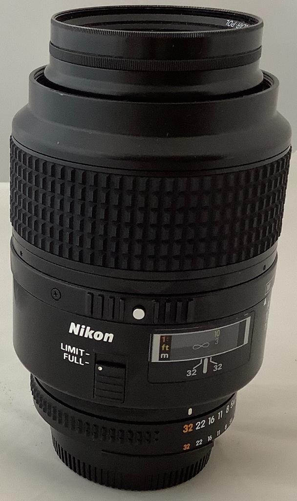 Nikon AF micro NIKKOR 105mm 1:2.8 D B-W 52E (1 of 4)