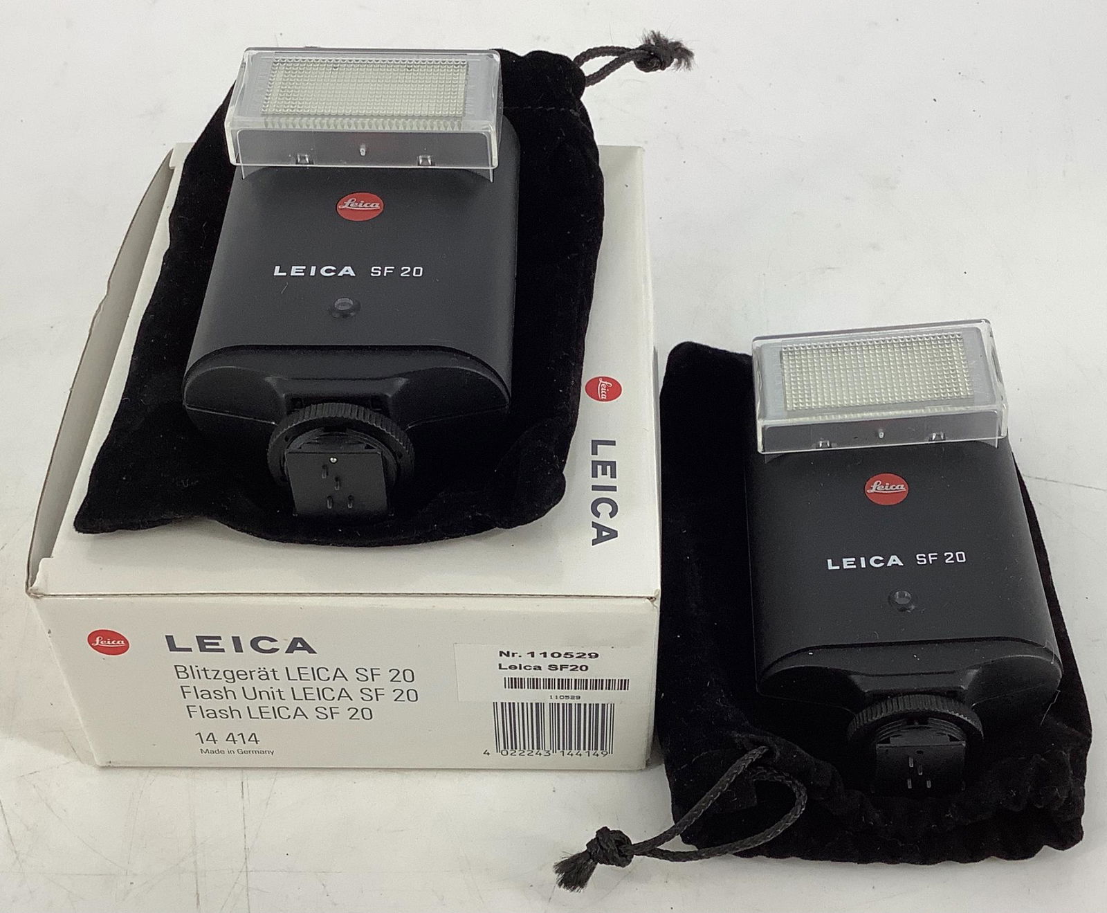 Lot of (2) Leica SF 20 flash unit. One box included (1 of 4)