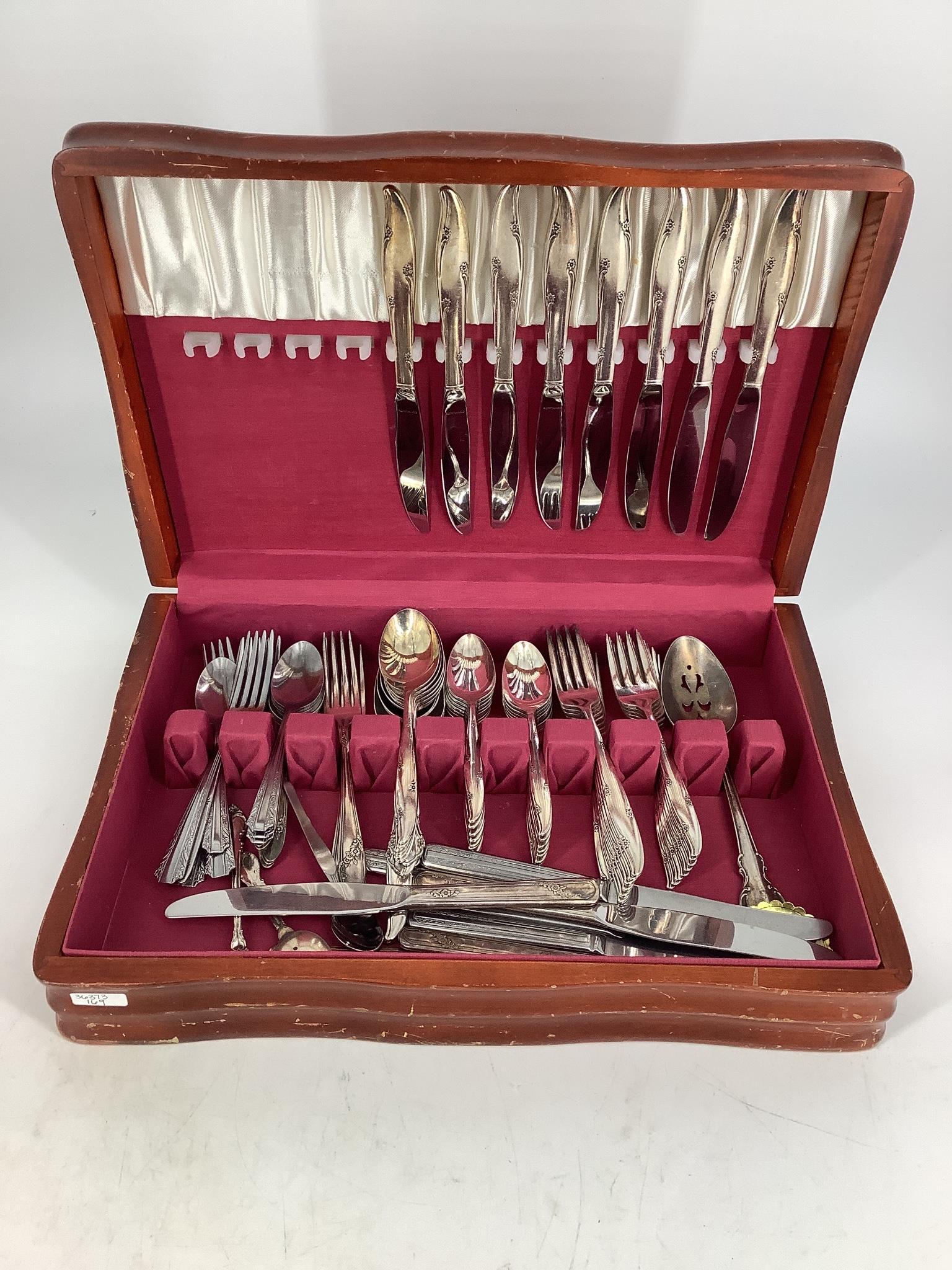 Assorted stainless steel flatware in wood case (1 of 3)