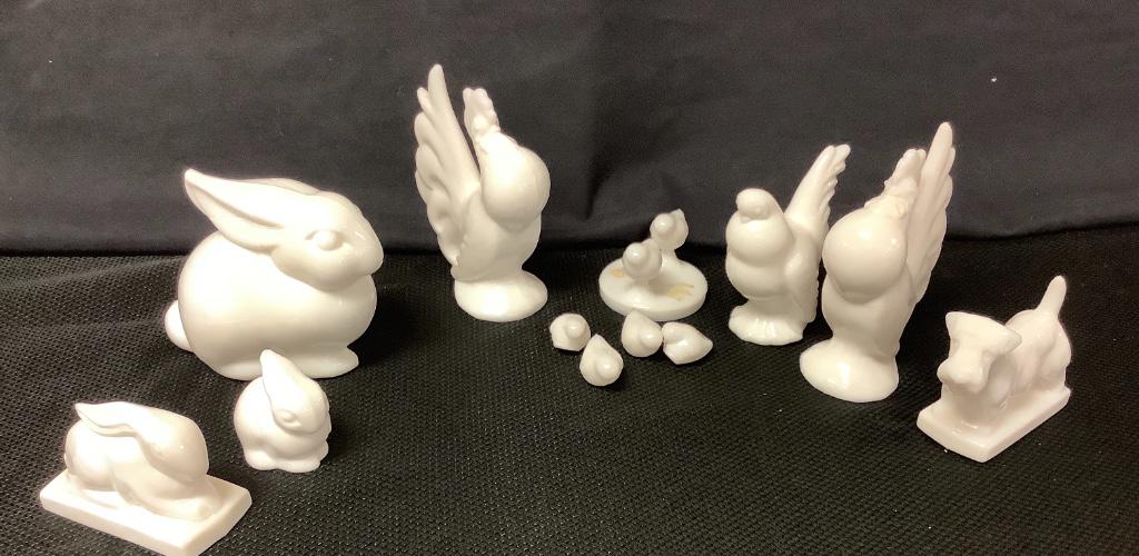 Lot of Milk Glass Imperial glass. Rabbits, roosters, (1 of 1)