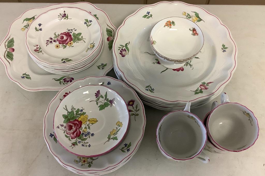 Spode â€œMarlborough Spraysâ€ dinnerware including (1 of 2)