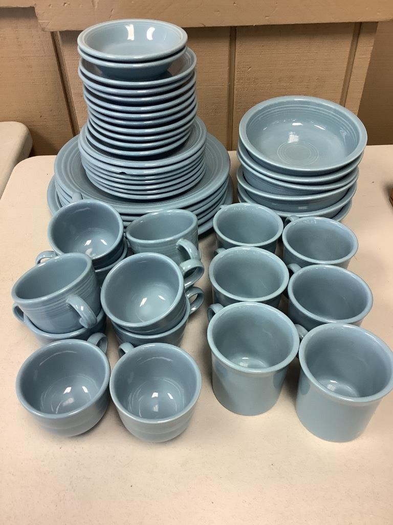 47 pieces Fiesta dinnerware Periwinkle Blue, small chip (1 of 4)