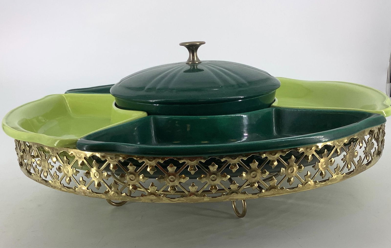 Russell Wright mid-century rotating snack tray in metal (1 of 2)