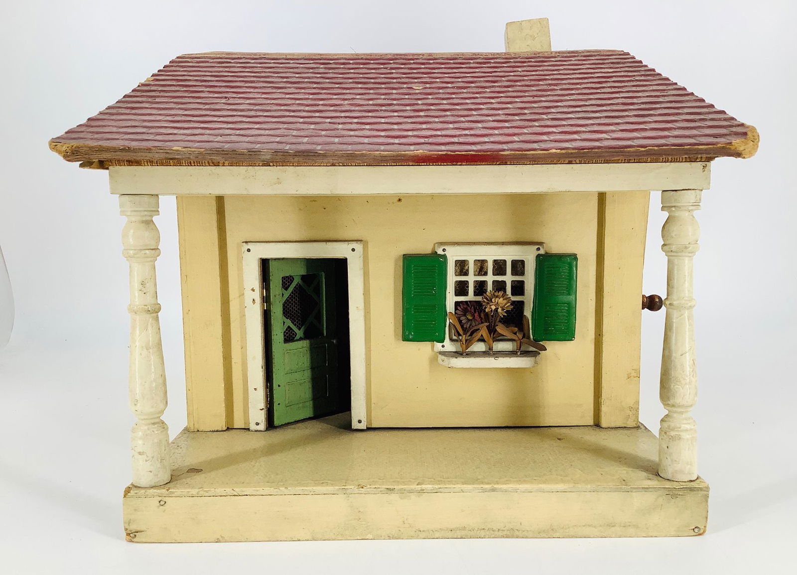 Schoenhut one-room dollhouse. Painted wood construction (1 of 6)