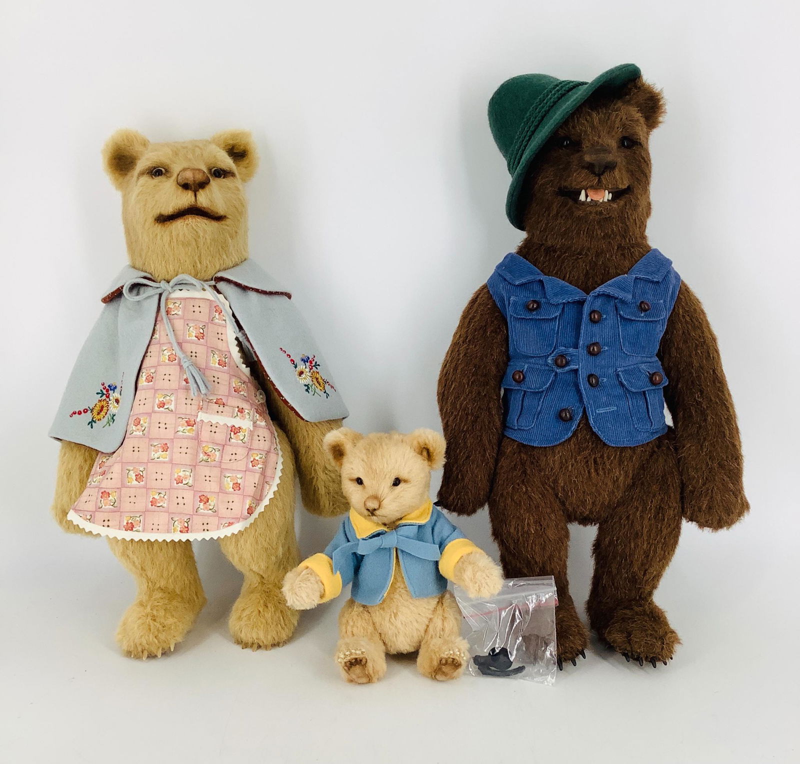 "The Three Bears" by R. John Wright. 16" Papa Bear is: "The Three Bears" by R. John Wright. 16" Papa Bear is fully jointed alpaca plush with resin claws and felt details, open mouth with resin teeth. He is dressed in a corduroy vest and Tyrolean-style hat