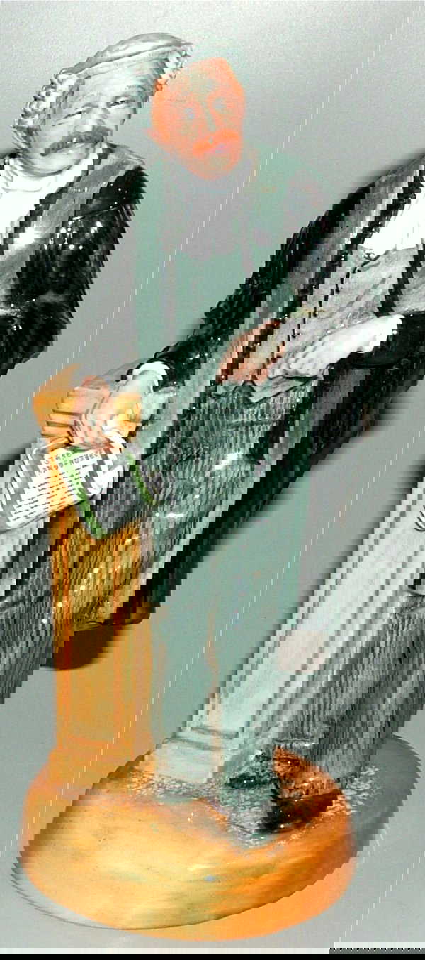 3737 ROYAL DOULTON FIGURINE THE LAWYER HN 3041 9"H