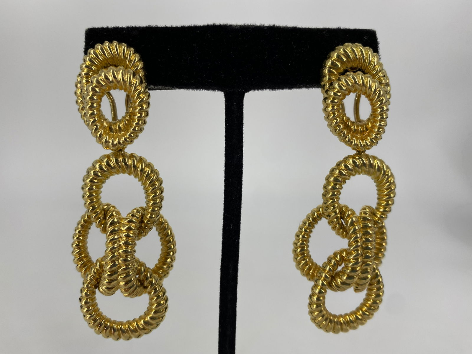 Pair Gold Earrings (1 of 9)