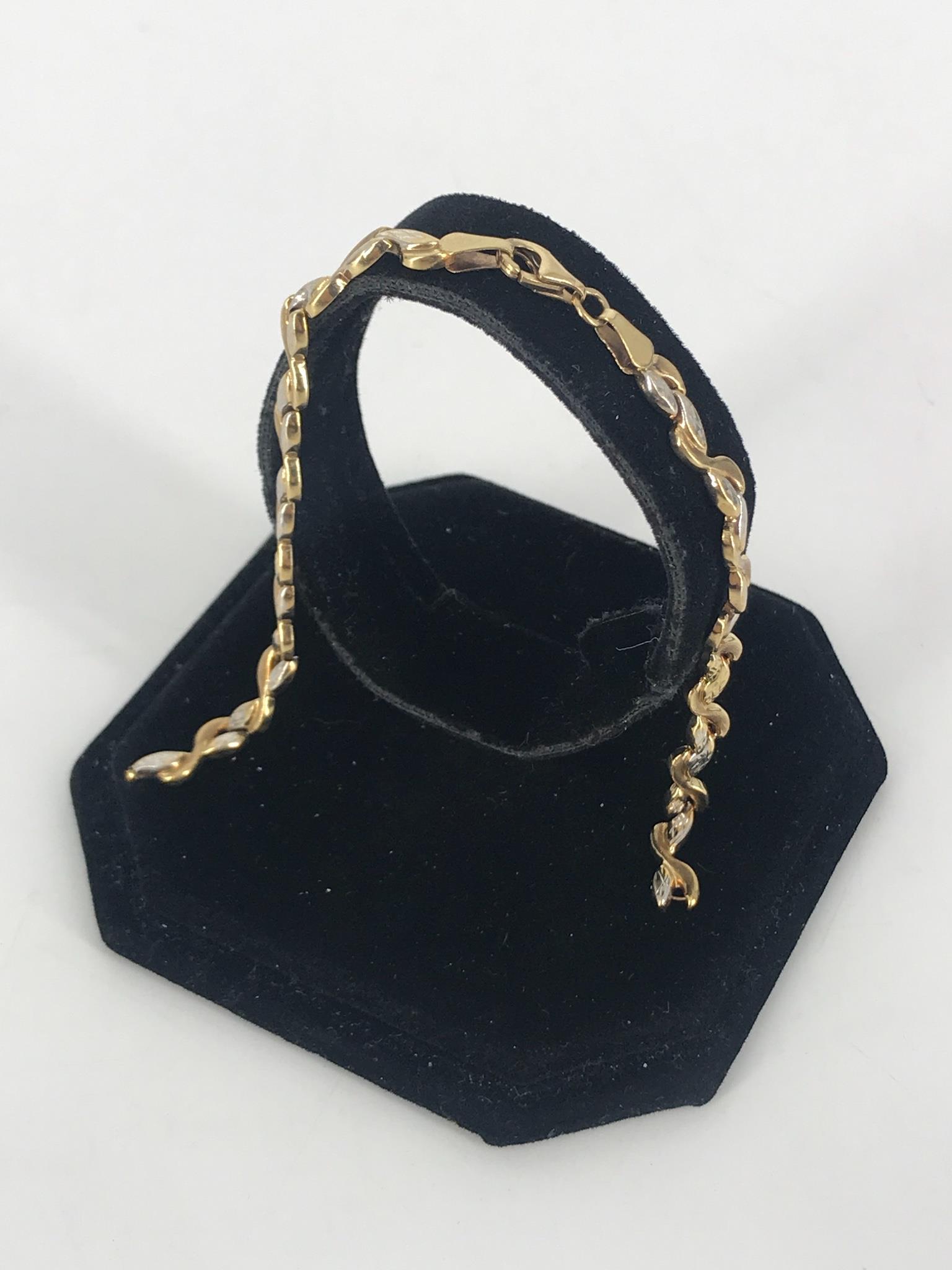 10kt Yellow Gold Bracelet - Broken (1 of 6)