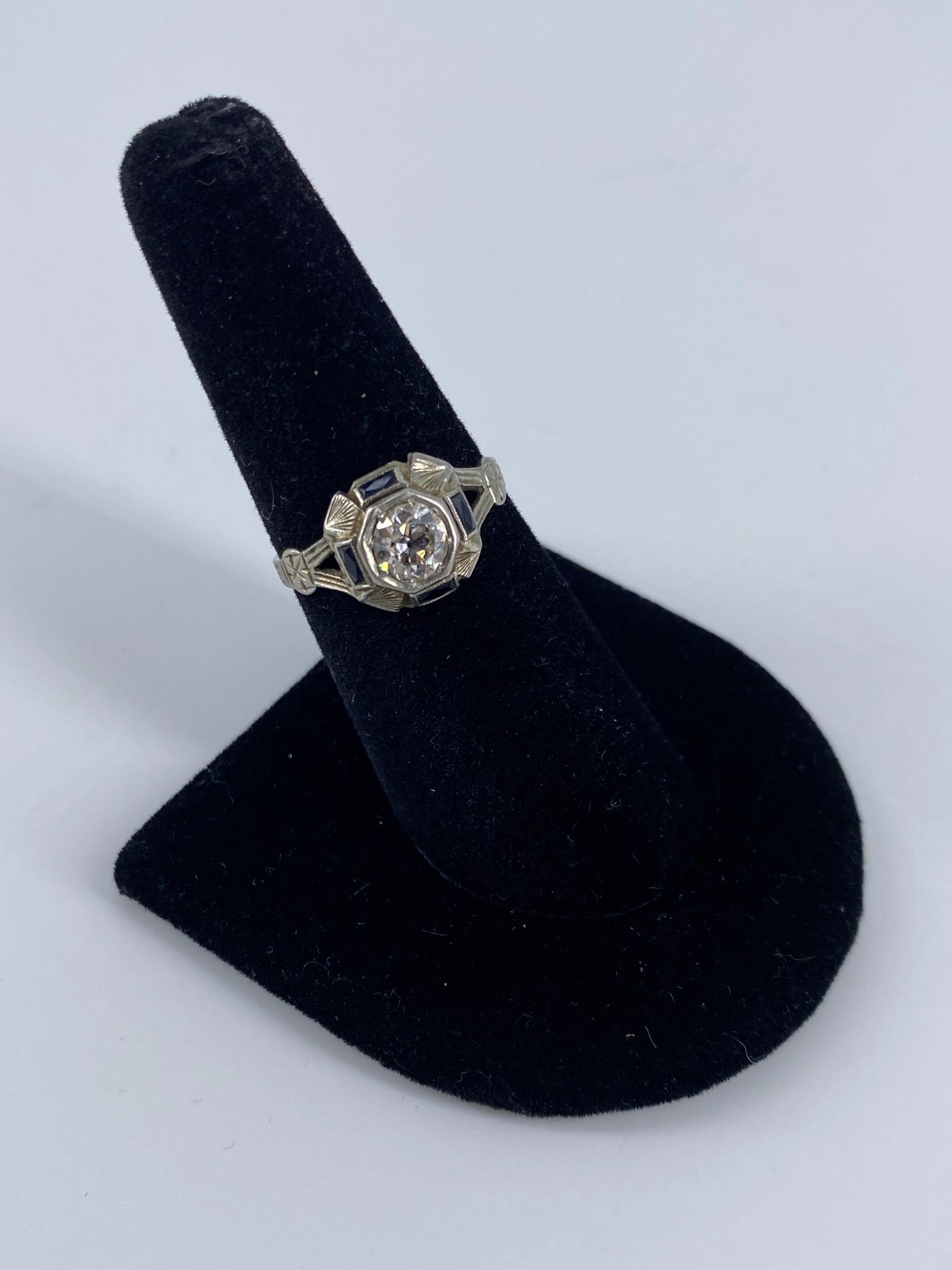 18kt White Gold Vintage Diamond Engagement Ring (1 of 7)