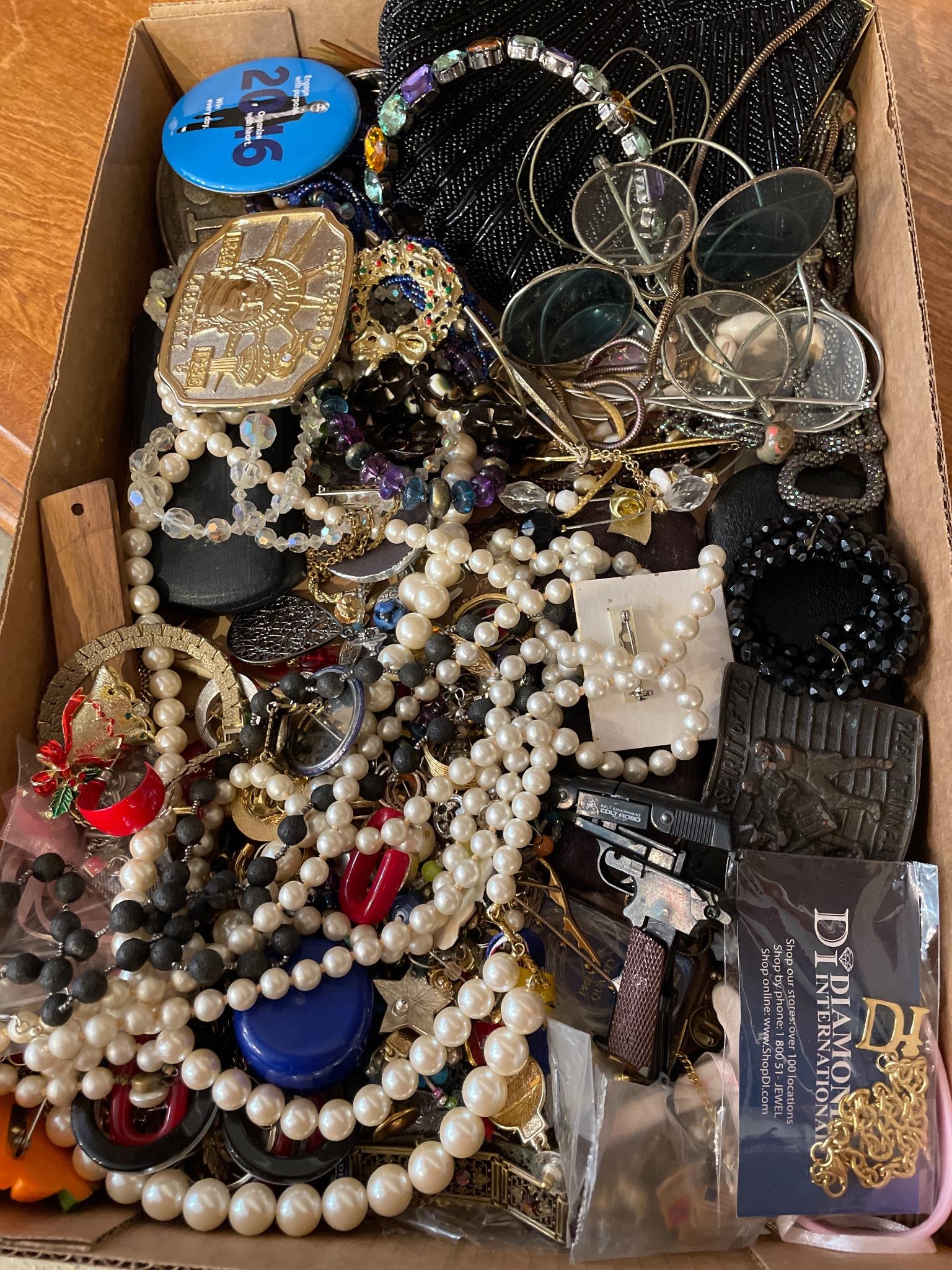 Lot of Assorted Jewelry & Accessories (1 of 1)