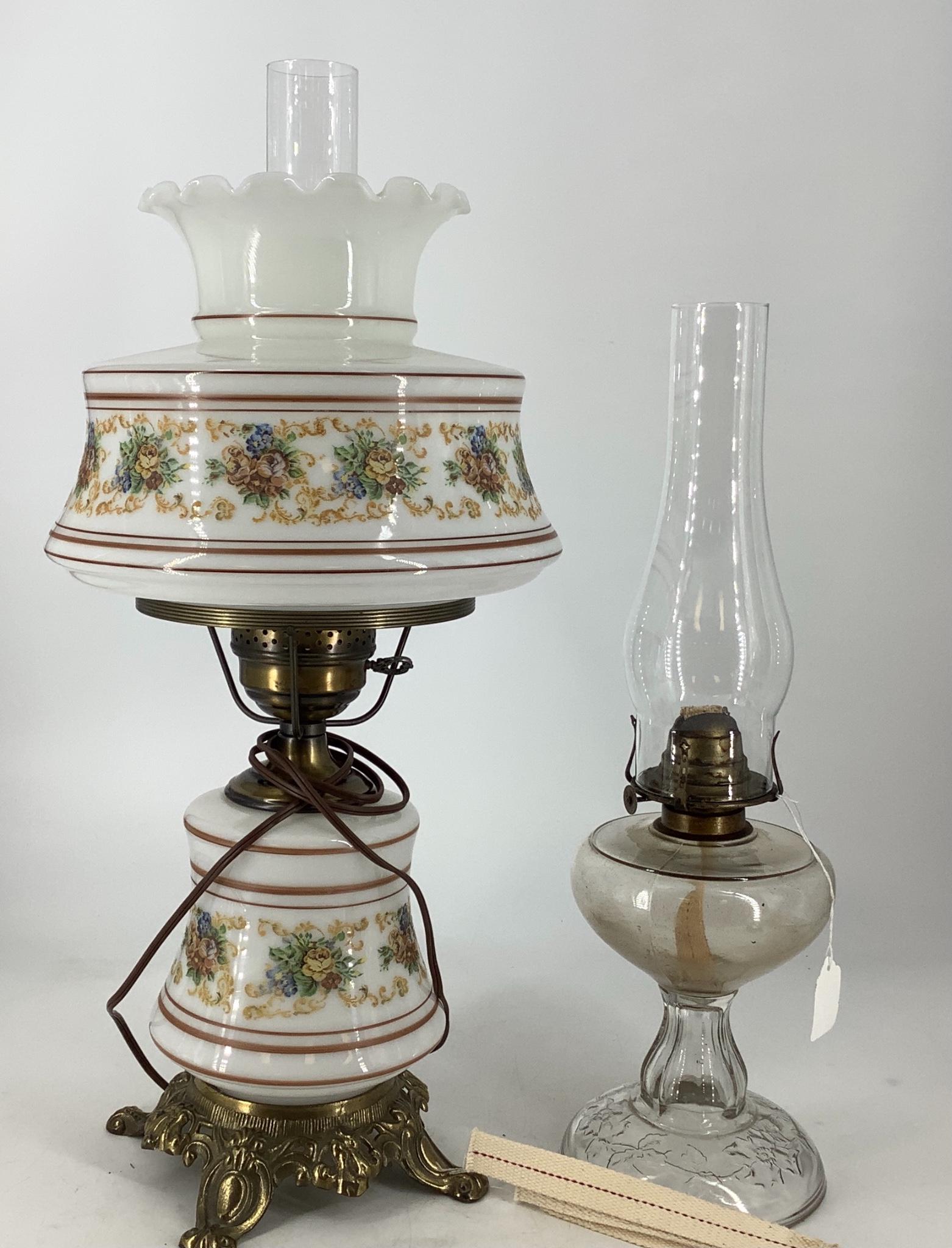 Electric lamp 24Ã® high and kerosene lantern with wicks (1 of 1)