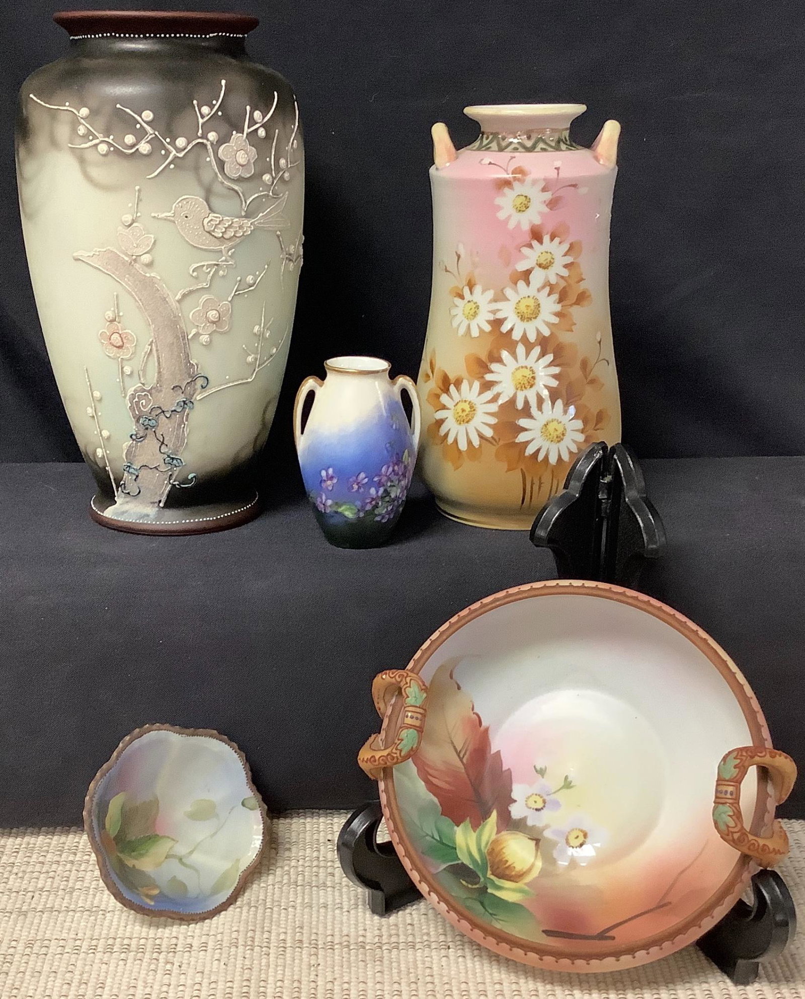 Lot of Nippon & Noritake items. Ranging from 1.5Ã®-8 (1 of 4)