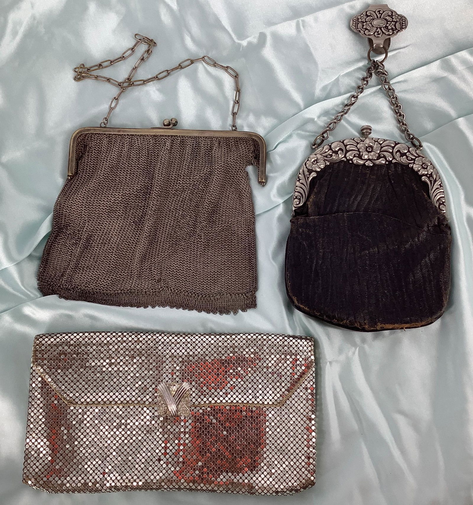 Lot of three vintage purses. Silver clutch with (1 of 1)
