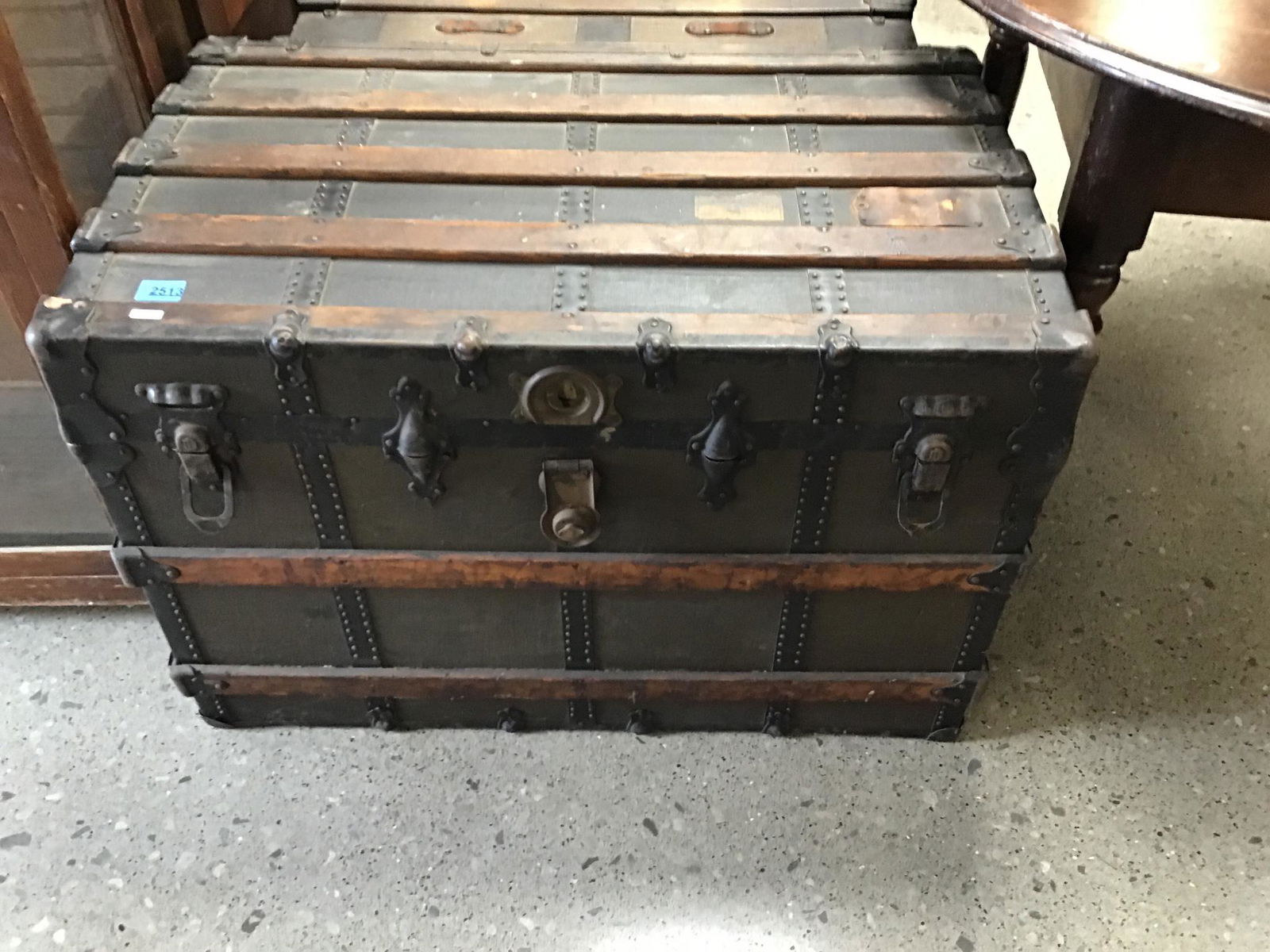 flat top trunk (1 of 1)