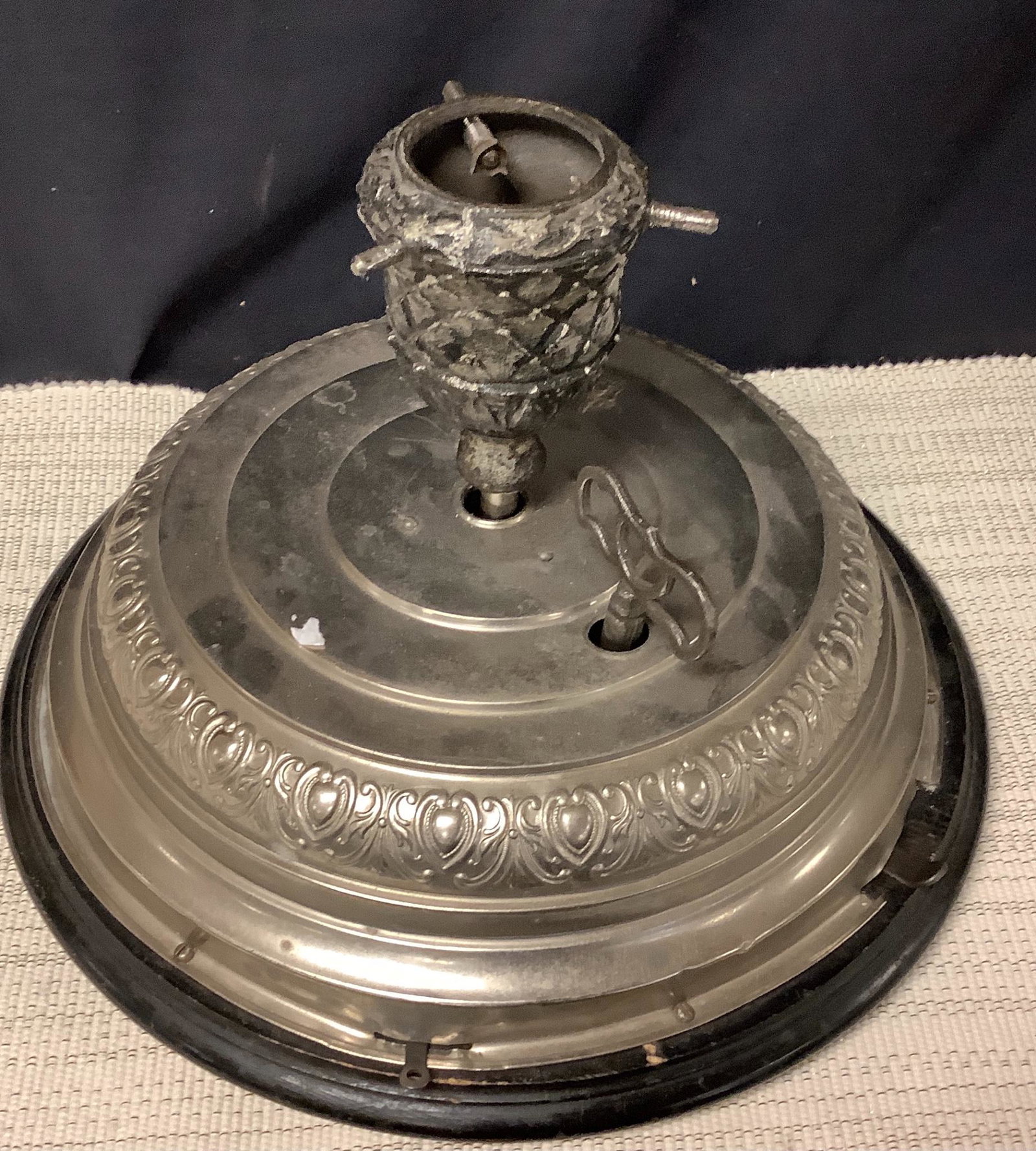 Silver Christmas Musical Tree stand, 11" high 14" wide. (1 of 3)