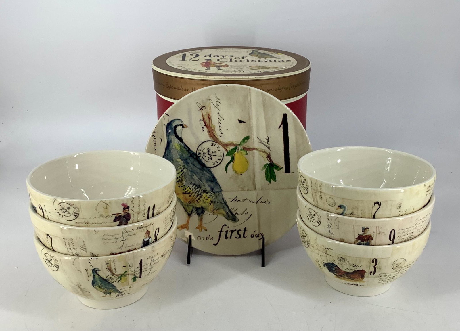 2 boxes of 2010 Williams-Sonoma set of 6 bowls (12 (1 of 3)