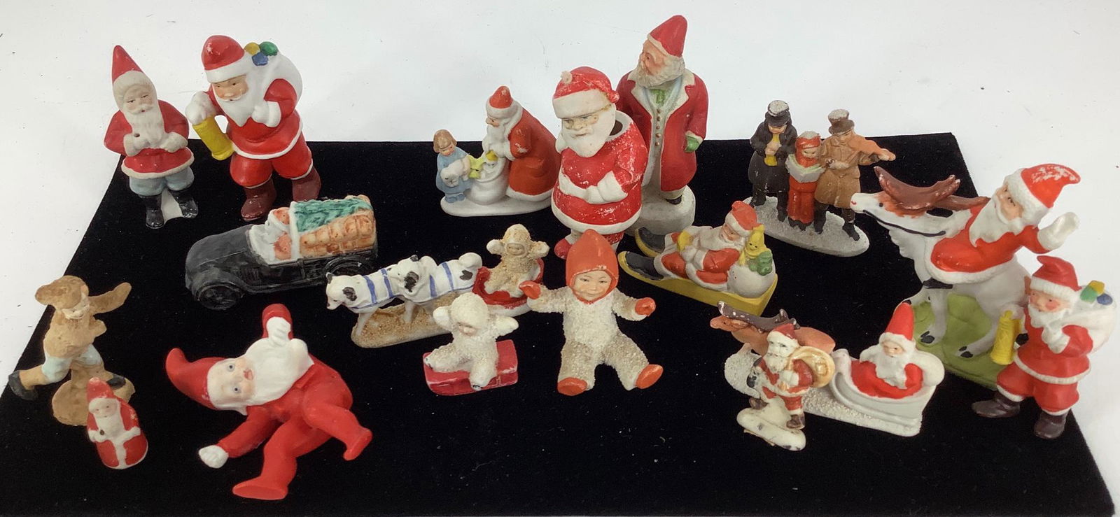 Lot of vintage Christmas figurines. (1 of 1)