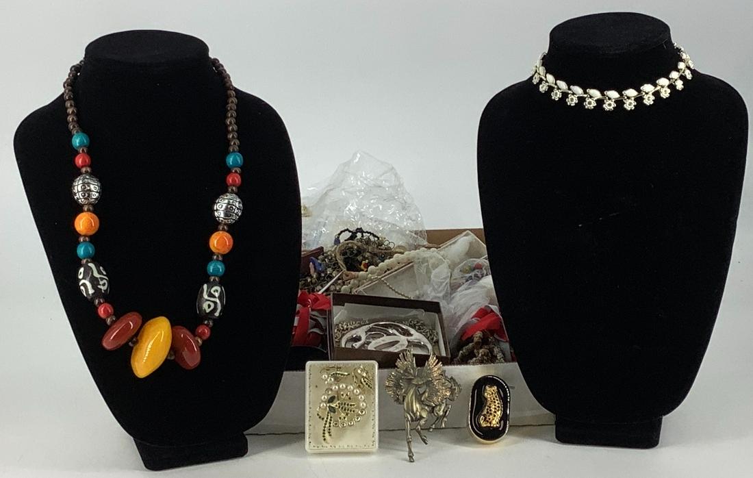 Box Lot Of Jewelry & Accessories (1 of 11)