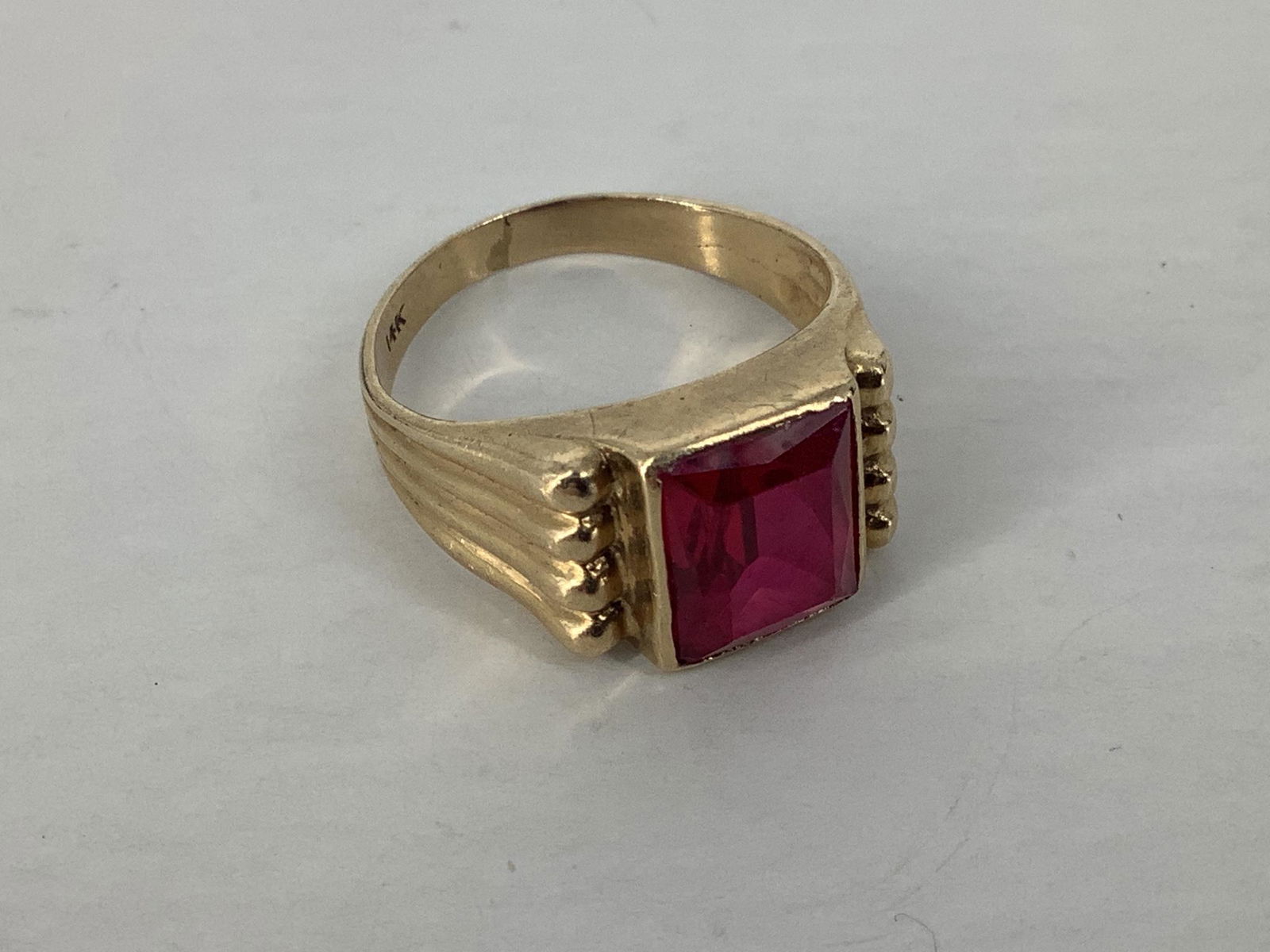 Vintage Gold and Gemstone Ring (1 of 3)