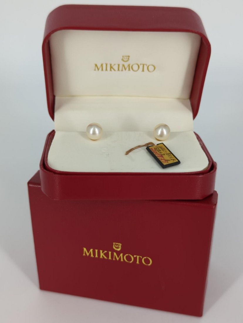 Vintage Mikimoto Pearl Earrings in Original Box (1 of 4)