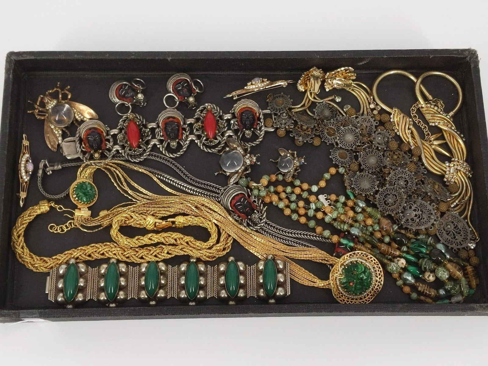 Vintage Jewelry & Accessories (1 of 4)