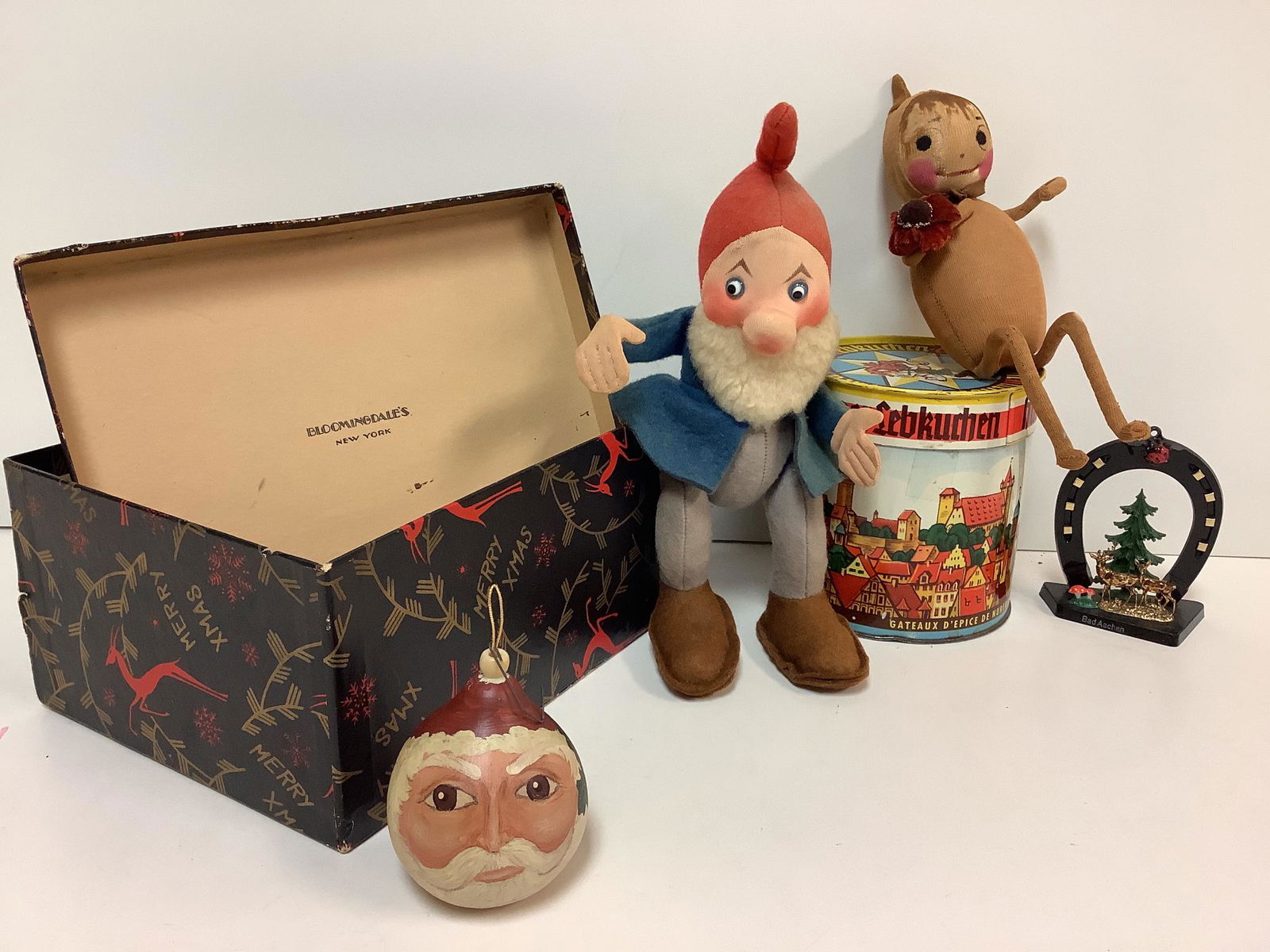 Lot of 5 holiday pieces including vintage Bloomingdales (1 of 2)