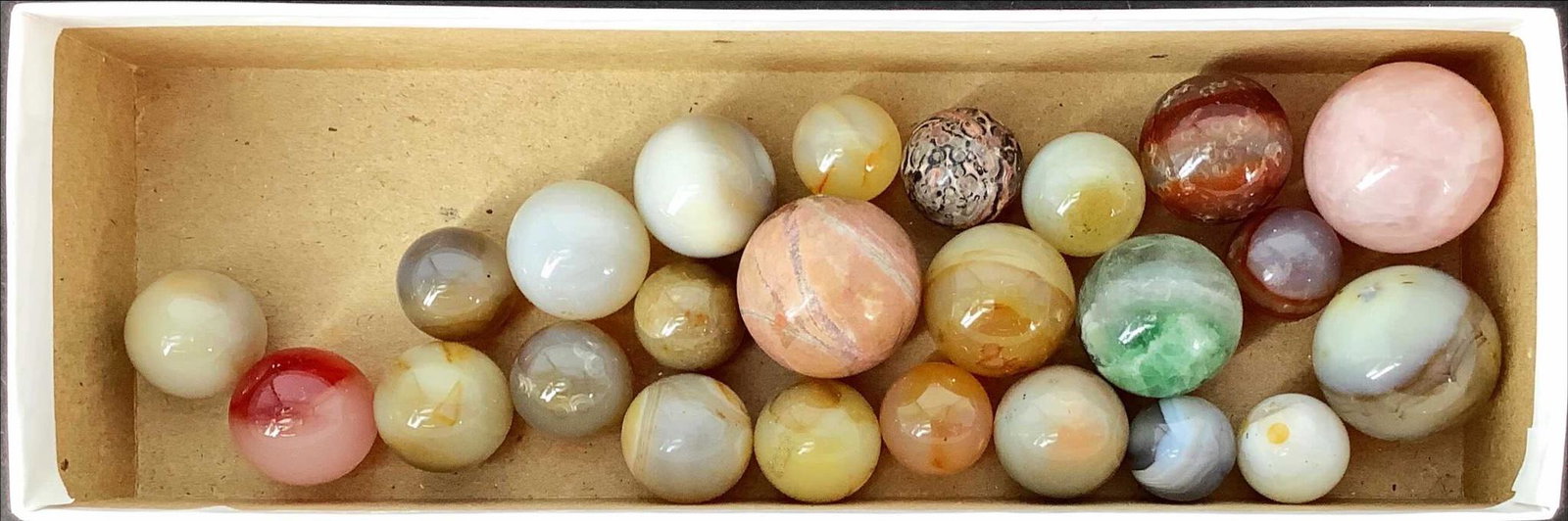 Marbles 1" to 1.5" diameter: Marbles 1" to 1.5" diameter