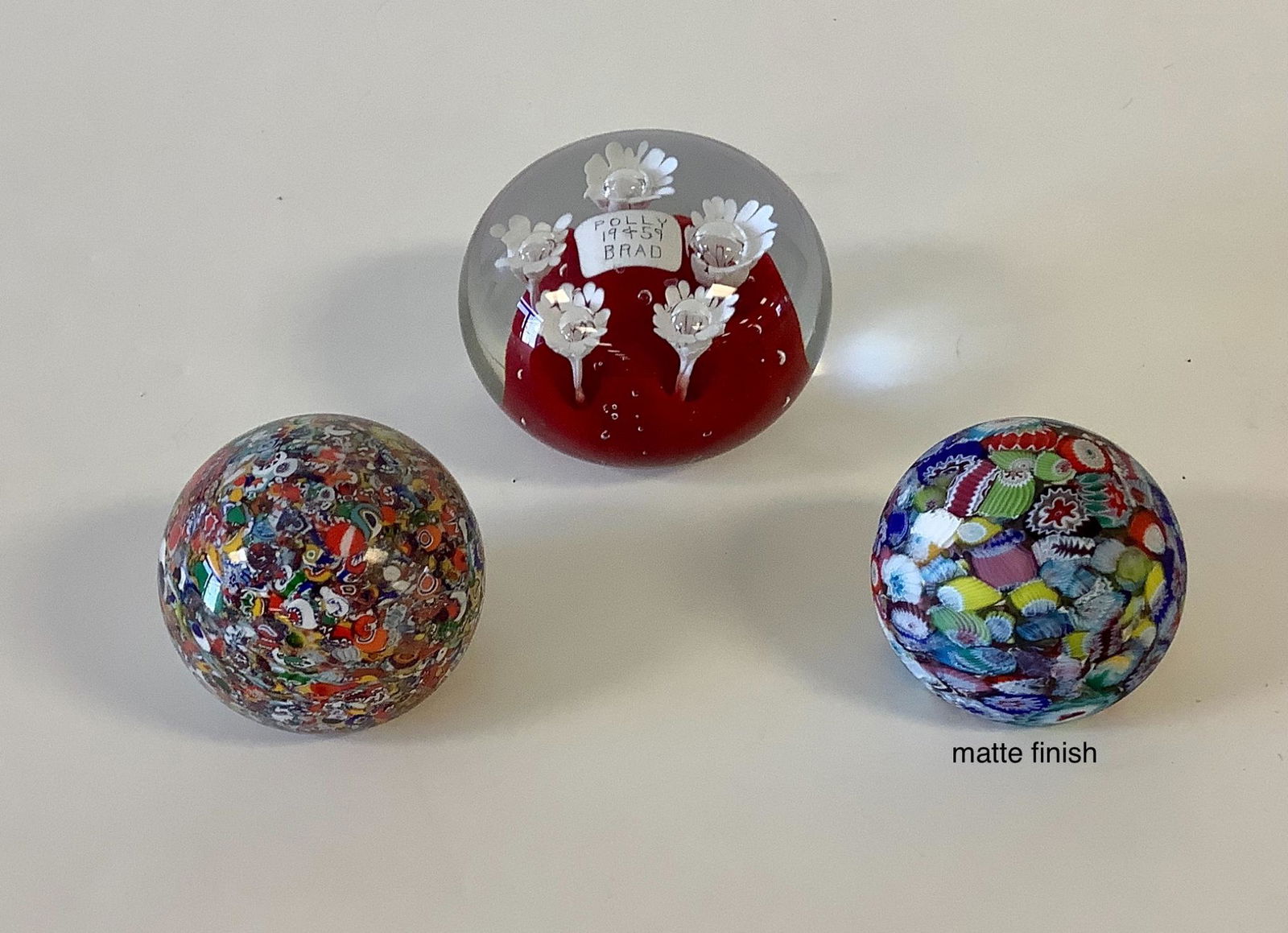 Paperweights measuring 2.5"-3.25" high (1 of 1)