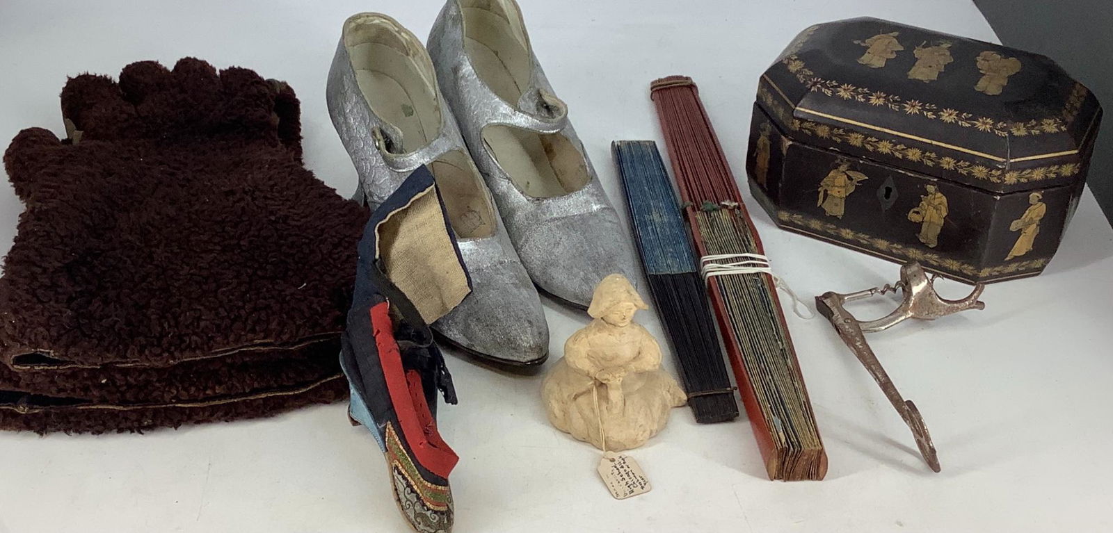 Pair of men driving gloves. Pair of old high heels , (1 of 1)