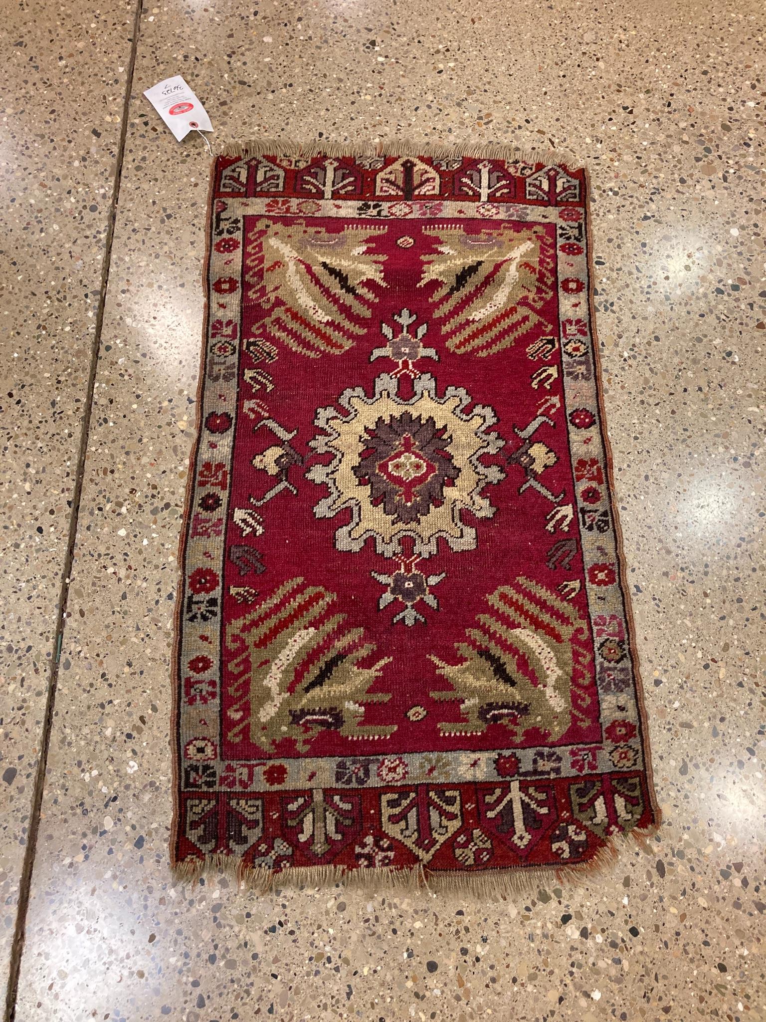 Oriental rug antique, 1'10" x 3'3": Oriental rug antique, 1'10" x 3'3"