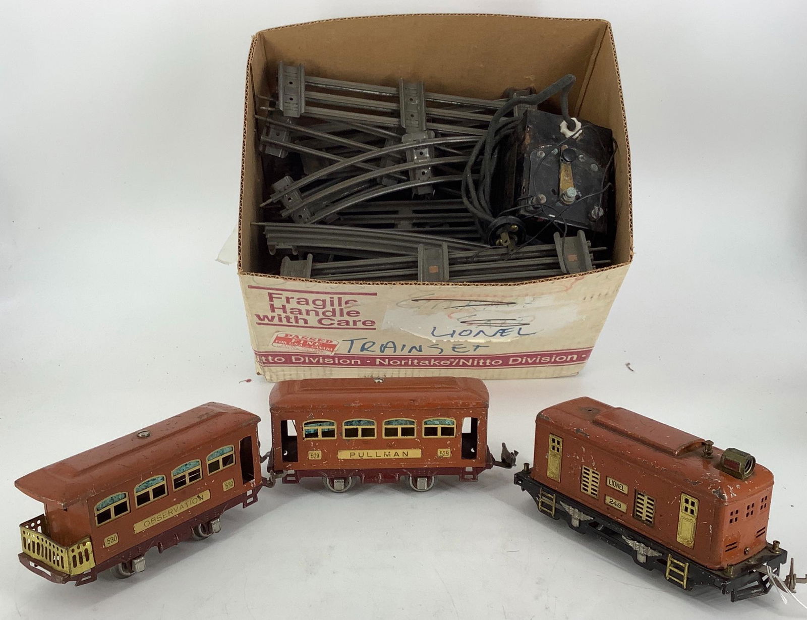 Lionel O gauge pre-war #248 engine, #529 Coach, #530 (1 of 1)
