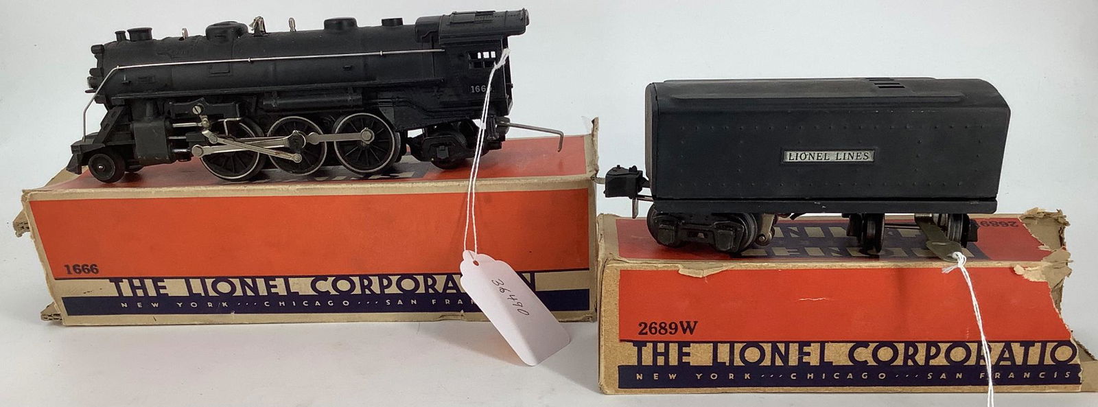 Lionel postwar 1666 2-6-2 locomotive and 2689w prewar (1 of 1)