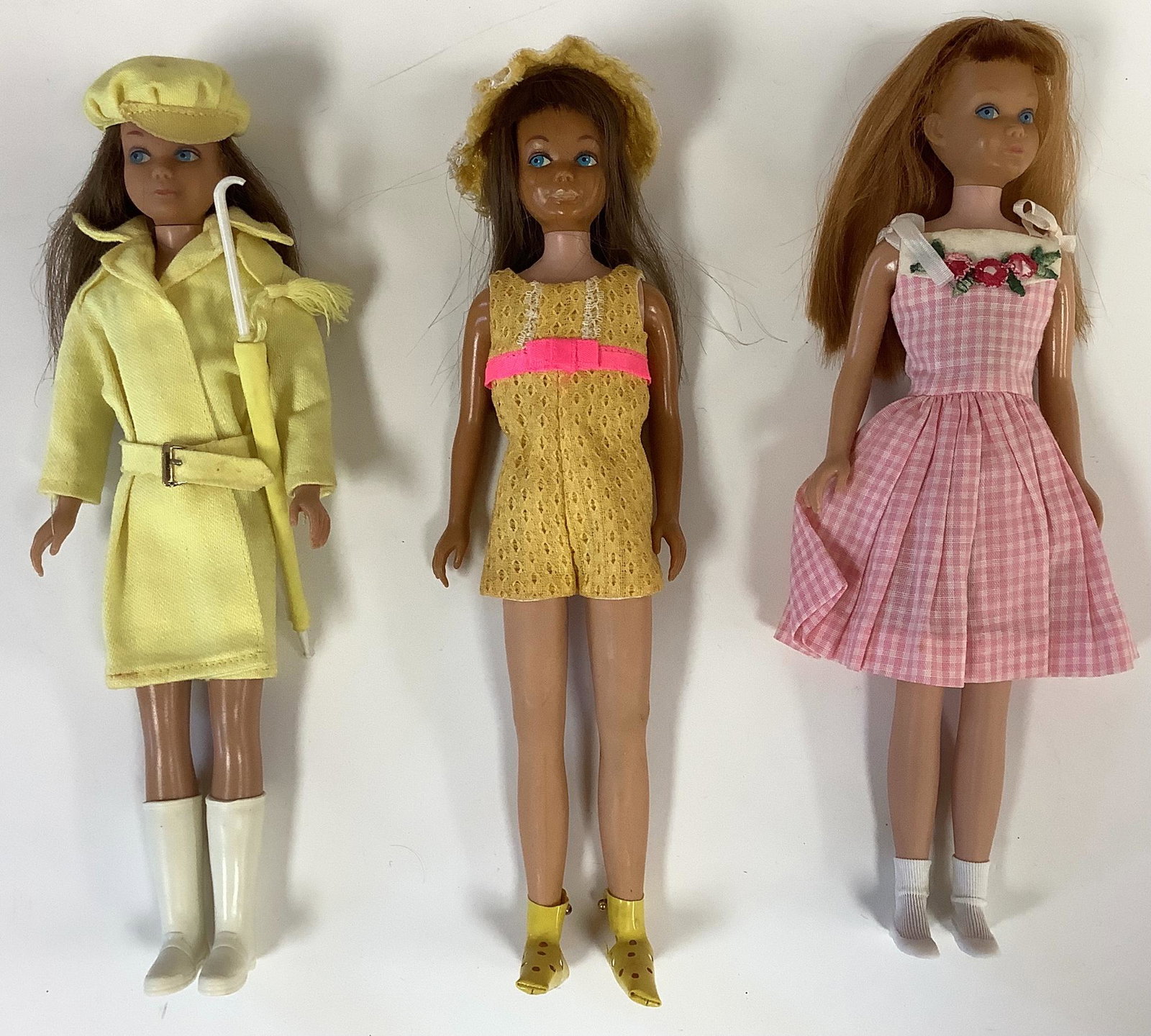 3 Skipper doll lot. Tanned Brunette Skipper is wearing (1 of 1)