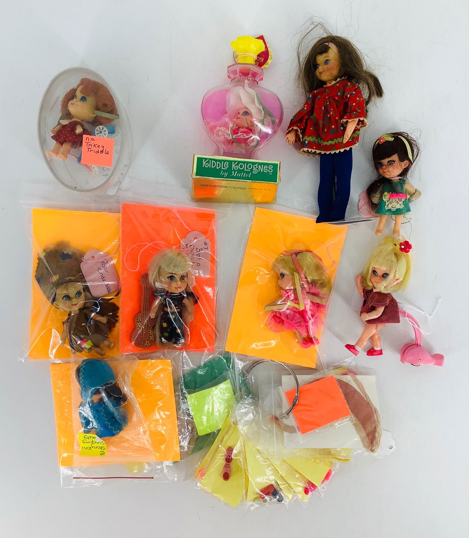 Large Lot Of (8) Little Kiddles Including Dolls