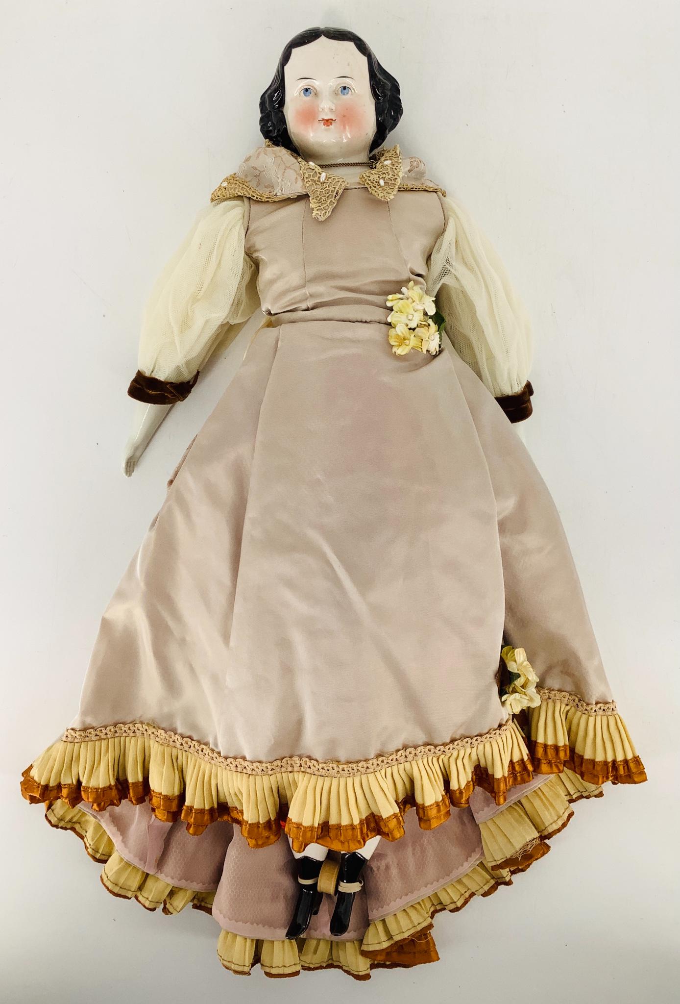 China shoulder head lady. 24" modified flattop style (1 of 4)