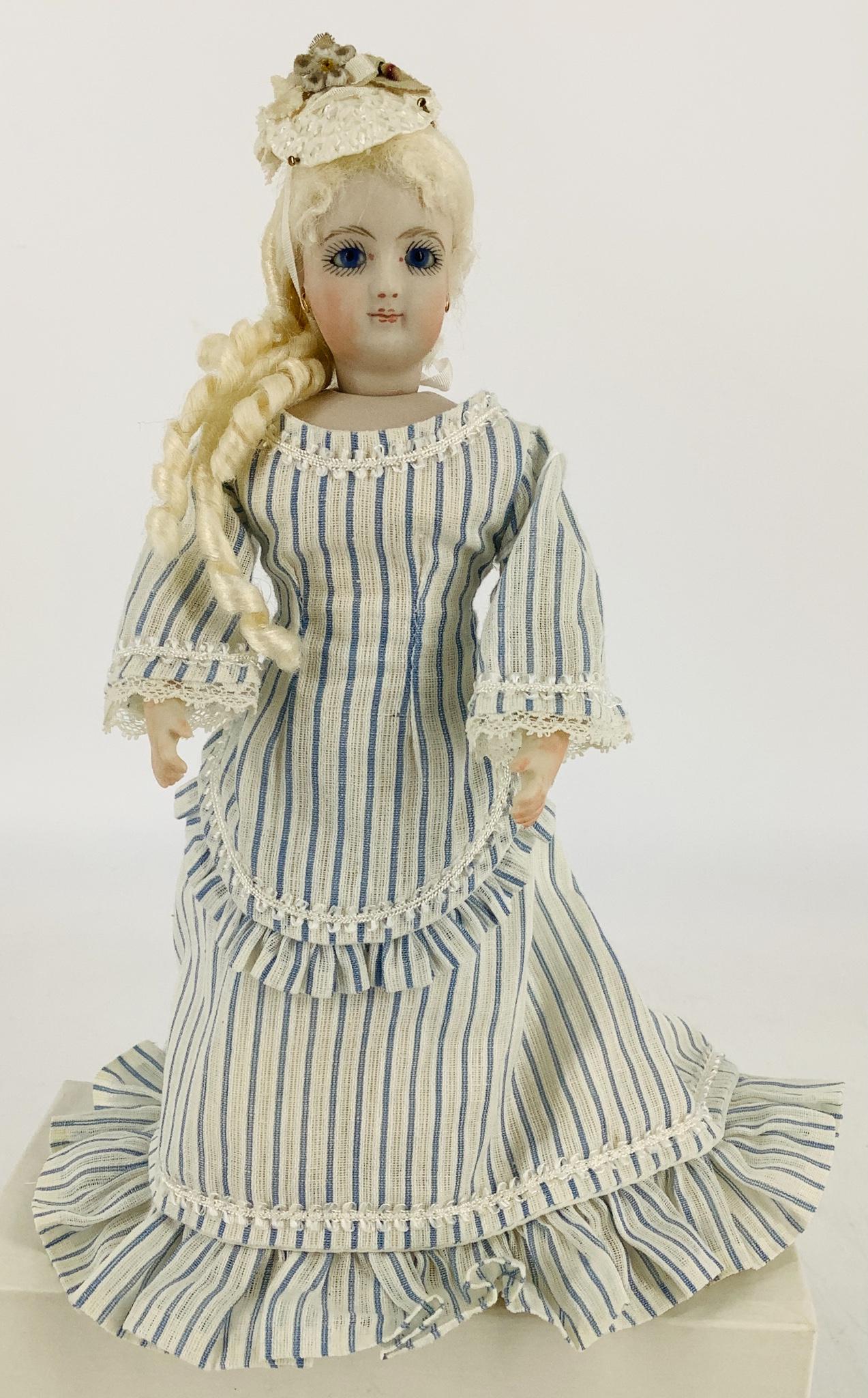 Reproduction miniature fashion doll by Cathy Hansen. 7 (1 of 4)