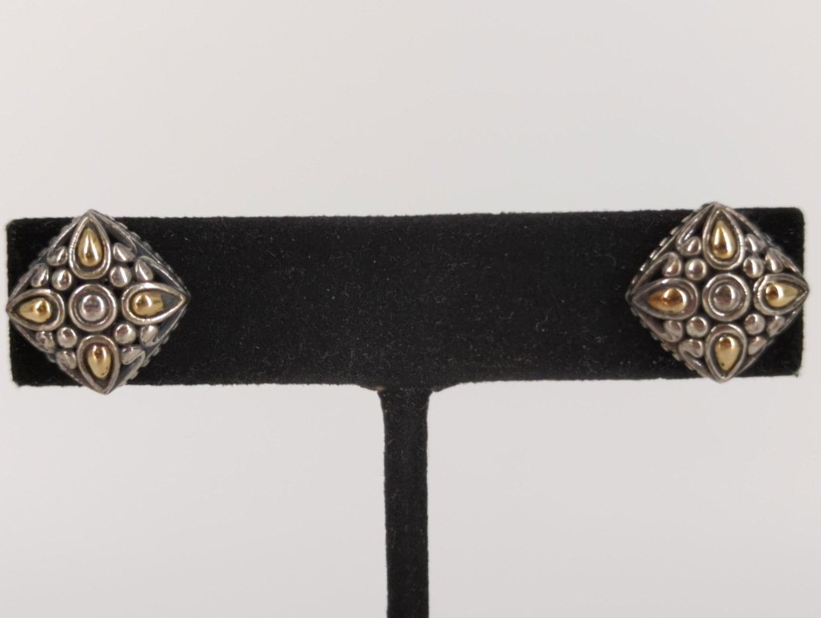 Angela by John Hardy Earrings (1 of 3)