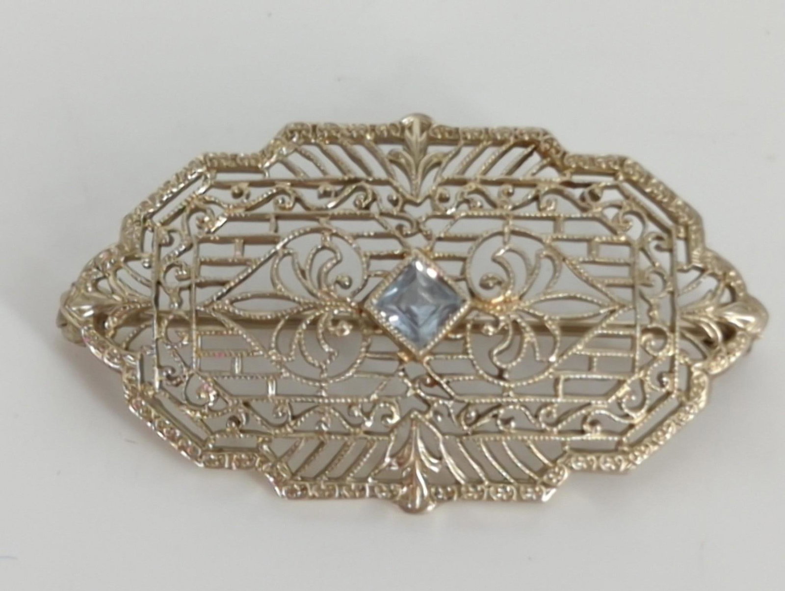 Antique Gold and Pearl Bar Pin (1 of 3)