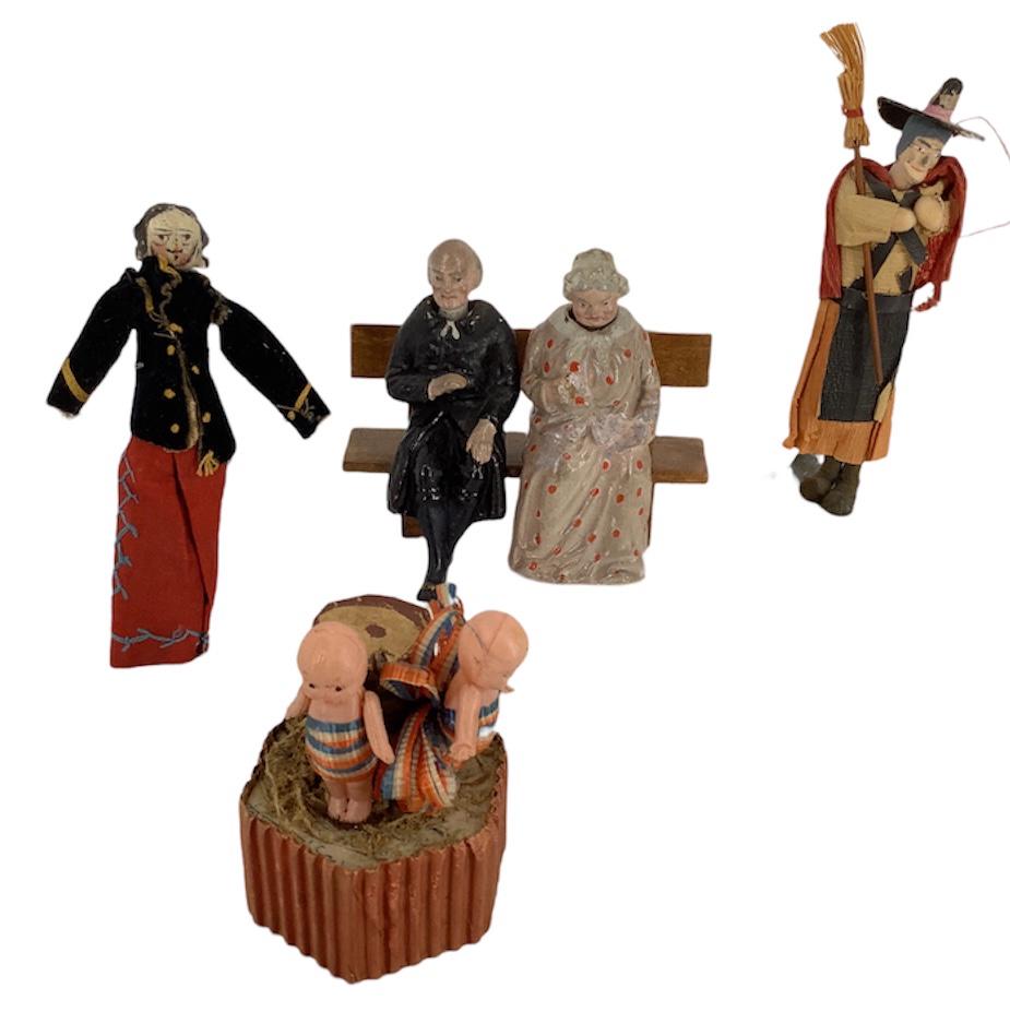 Lot of (4) dolls including 4" x 4 1/2" Bobble head (1 of 1)