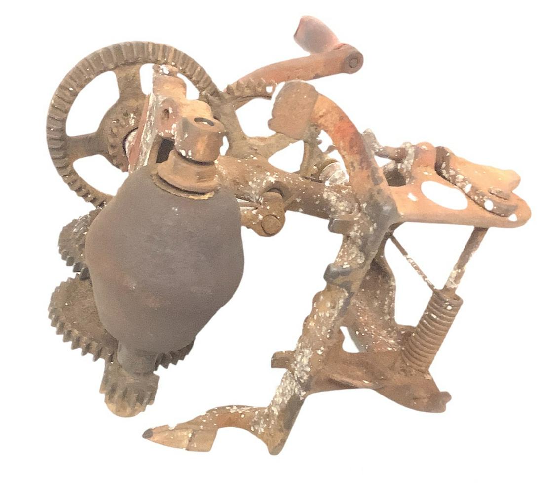 Very heavy metal grinder.: Very heavy metal grinder.