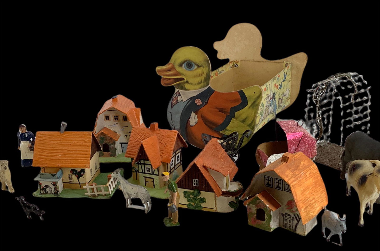 Lot of paper made houses, Metal and plastic figures, a (1 of 1)