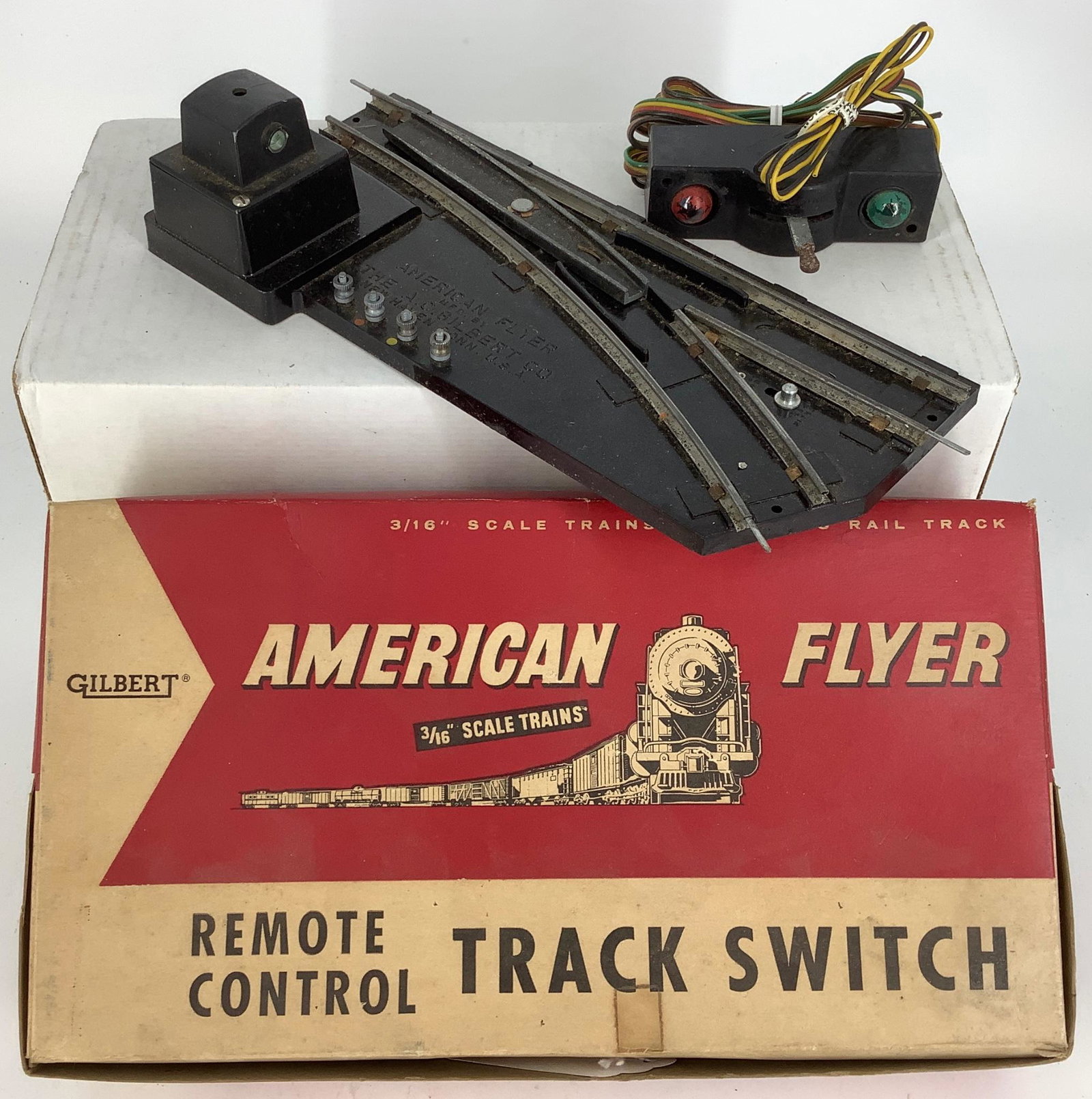 American Flyer postwar 26762 right switch with single (1 of 1)