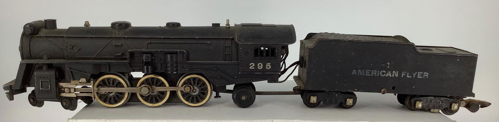 American Flyer postwar 295 Pacific engine and tender. (1 of 1)