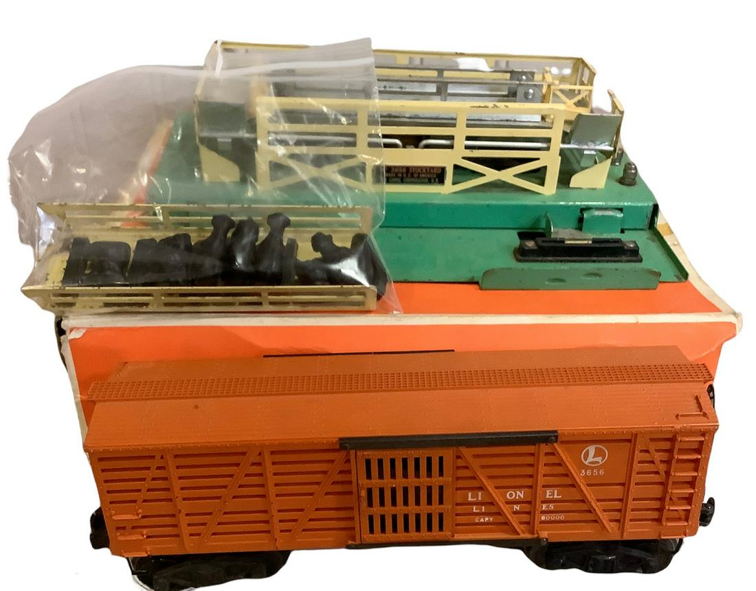 Lionel postwar 3656 operating cattle car with platform, (1 of 1)