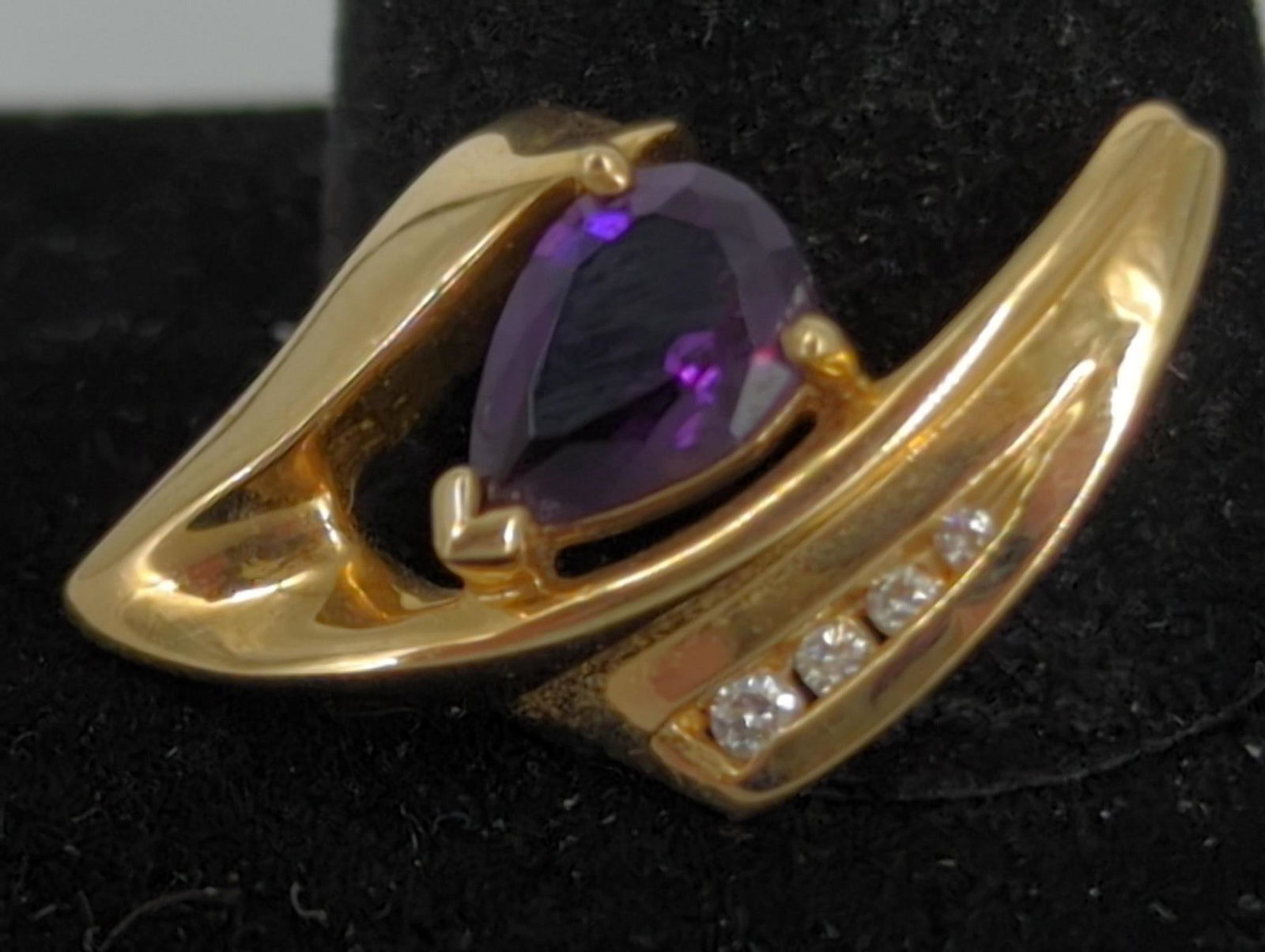 14kt Yellow Gold Diamond & Amethyst Slide Pendant (1 of 4)