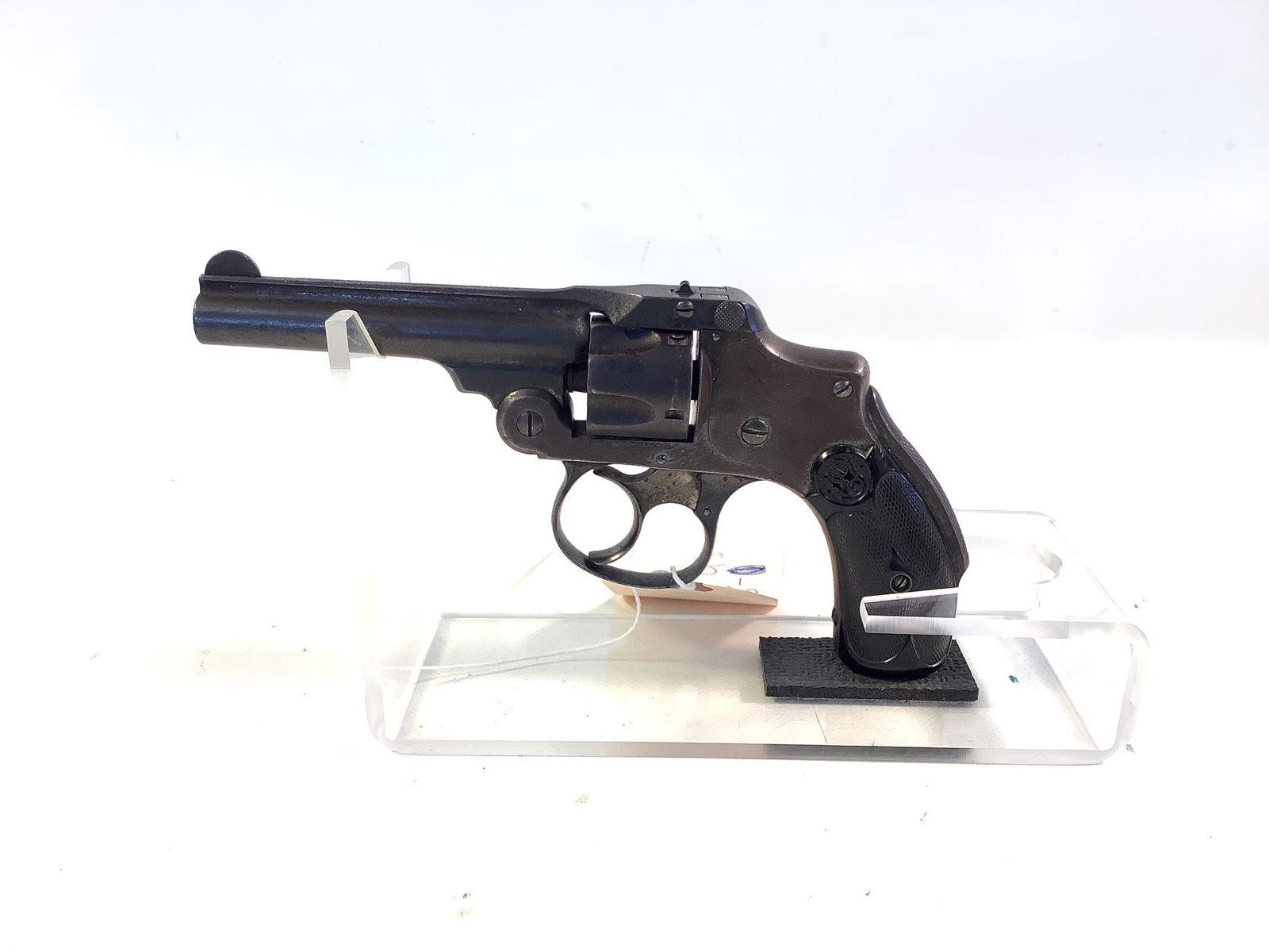 Smith & Wesson Model Tip-up .32 Caliber Revolver SN: 96850, lemon squeezer., Be aware of additional: Smith & Wesson Model Tip-up .32 Caliber Revolver SN: 96850, lemon squeezer. Be aware of additional charges as shipping restrictions require all handguns to ship via Overnight UPS, Adult Signature requ