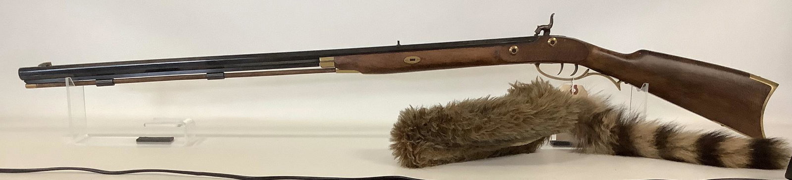 Traditions Model Crockett Made in Spain .32 Caliber Black Powder Rifle SN: 14-13-056842-00,: Traditions Model Crockett Made in Spain .32 Caliber Black Powder Rifle SN: 14-13-056842-00, including Raccoon Cap. ********Background check is not required for this lot*******