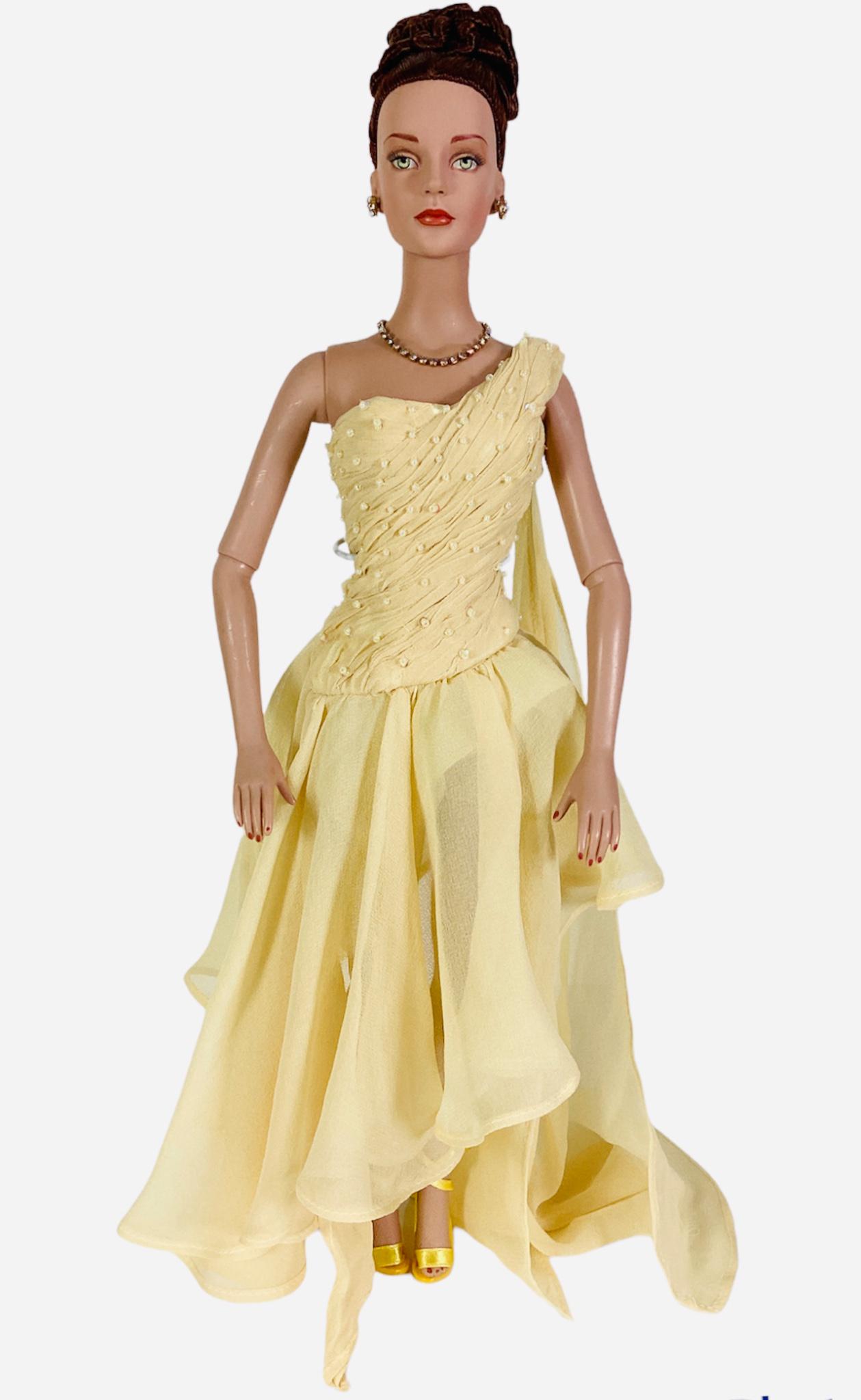 16" Tonner Tyler Wenworth Collection "Love is Blue Sydney" doll. NIB. Box has minor wear.: 16" Tonner Tyler Wenworth Collection "Love is Blue Sydney" doll. NIB. Box has minor wear.