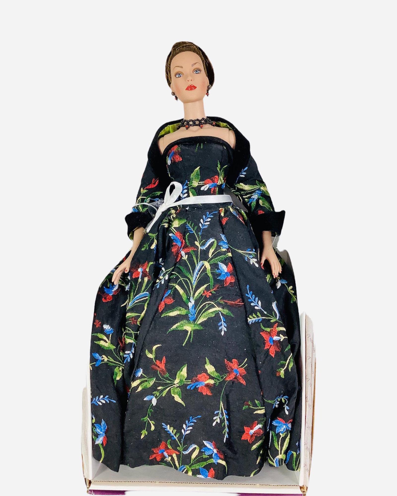 '16" Tonner "Midnight Garden" Tyler Wenworth Collection. NIB, box has some damage.: '16" Tonner "Midnight Garden" Tyler Wenworth Collection. NIB, box has some damage.