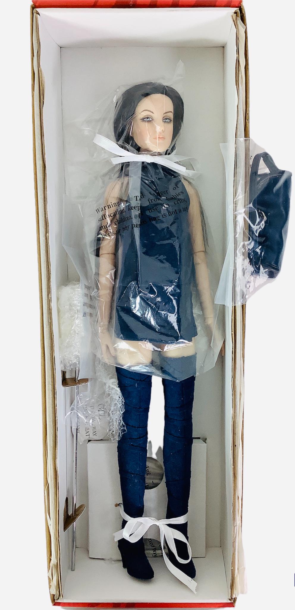 16" Tonner Antoinette "Pure" doll. NIB.: 16" Tonner Antoinette "Pure" doll. NIB.